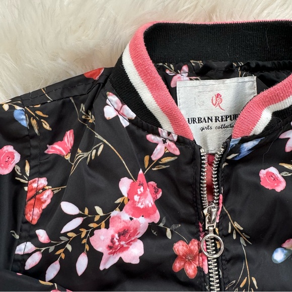 Little girls’ jacket from Urban Republic (size 3) - Picture 2 of 5